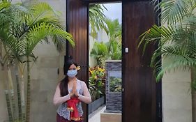 Villa Akmali - Batu Bolong, Canggu